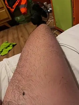 Snapshot of Erepev19 chatting on November 2025 09:15:01 PM Erepev19 online show from November 2025 09:15:01 PM