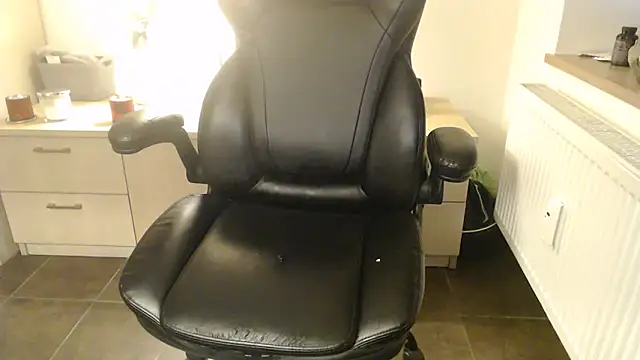 Snapshot of HotLady66 chatting on February 2025 01:05:01 PM HotLady66 online show from February 2025 01:05:01 PM