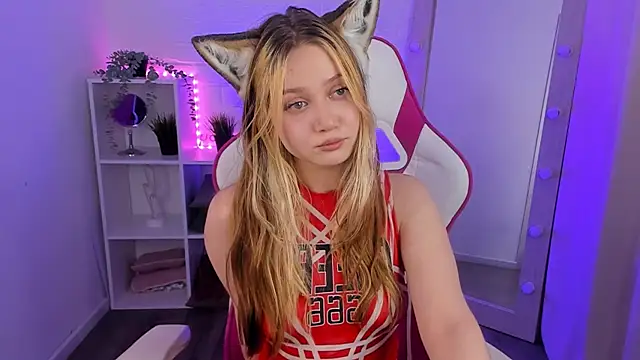 SweetieAngela online show from October 2025 02:18:02 PM