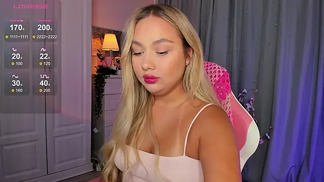  Loneve   online show from October 2025 03:21:01 PM