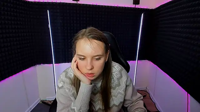 Snapshot of Lika_0ne chatting on February 2025 06:46:02 PM Lika 0ne online show from February 2025 06:46:02 PM