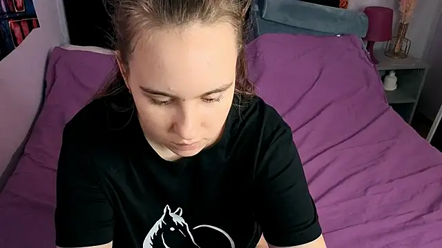 Lika 0ne online show from November 2025 12:26:01 PM