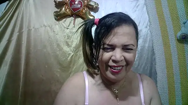 Snapshot of alina_maturehot chatting on March 2025 07:38:01 PM alina maturehot online show from March 2025 07:38:01 PM