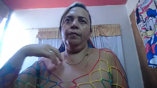 Snapshot of alina_maturehot chatting on September 2025 02:49:02 PM alina maturehot online show from September 2025 02:49:02 PM