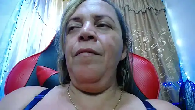 Snapshot of alina_maturehot chatting on September 2025 10:55:02 PM alina maturehot online show from September 2025 10:55:02 PM