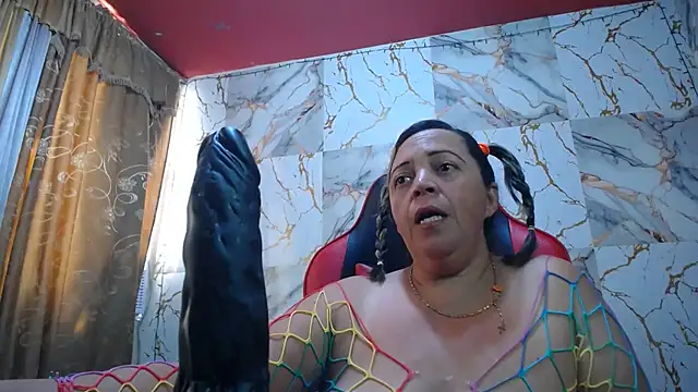 Snapshot of alina_maturehot chatting on February 2026 08:09:01 PM alina maturehot online show from February 2026 08:09:01 PM