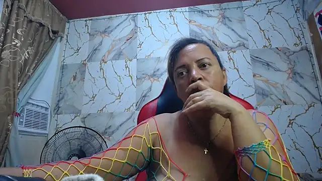 Snapshot of alina_maturehot chatting on March 2026 12:48:02 AM alina maturehot online show from March 2026 12:48:02 AM