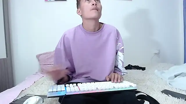 duo peludoo online show from October 2025 03:18:01 AM