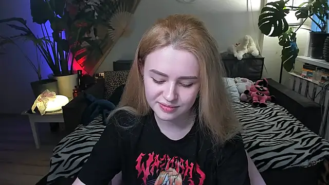 Alexa Pirs online show from March 2026 03:15:02 PM