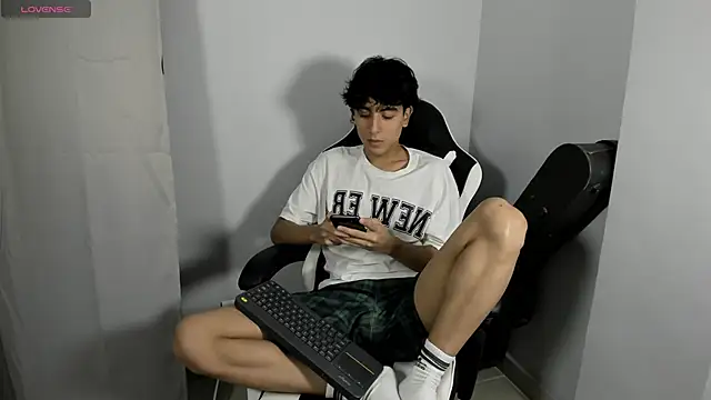 salvatore montt online show from February 2025 12:41:01 AM