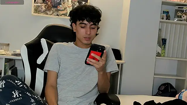 salvatore montt online show from March 2025 05:42:02 AM