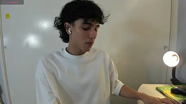 salvatore montt online show from March 2025 04:38:02 AM