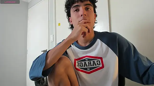 salvatore montt online show from March 2025 05:49:02 PM