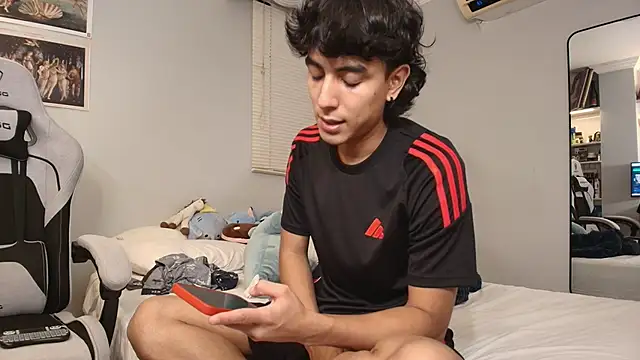 salvatore montt online show from December 2025 12:41:01 AM