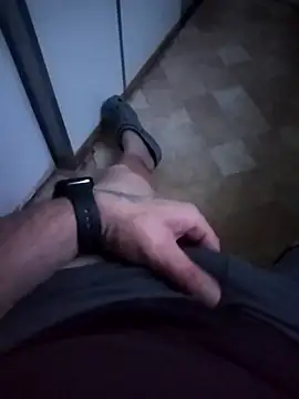 jarous32- online show from February 2025 05:58:01 AM