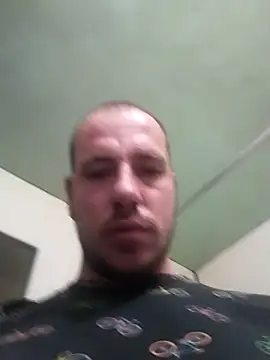 jarous32- online show from February 2025 05:40:02 PM