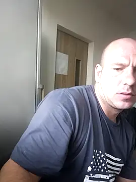 jarous32- online show from March 2025 06:54:01 AM