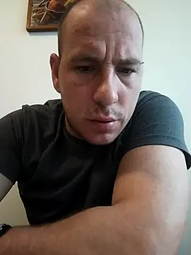 jarous32- online show from March 2026 06:17:01 AM