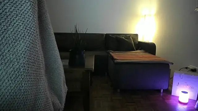 molicaremolicare online show from October 2025 04:45:01 AM