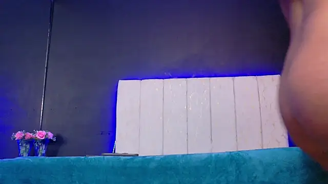 MariamLaraa online show from October 2025 02:33:01 AM