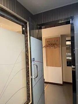 jinj-a online show from March 2025 01:03:02 AM