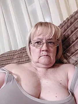 Violet5364 online show from June 2026 06:52:01 PM