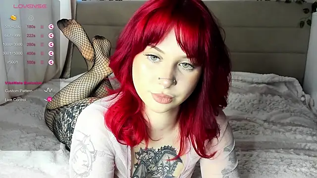 Snapshot of marynixoxo chatting on April 2026 10:43:02 AM marynixoxo online show from April 2026 10:43:02 AM