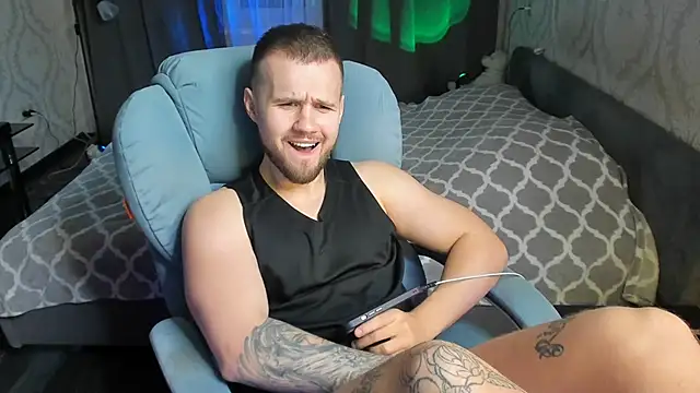 Vladik b online show from March 2025 08:11:01 PM