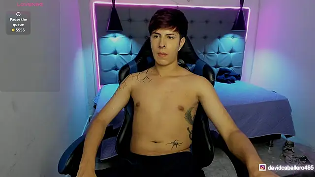 Snapshot of Estiv18_ chatting on February 2026 11:58:01 PM Estiv18 online show from February 2026 11:58:01 PM