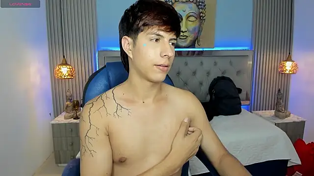 Snapshot of Estiv18_ chatting on March 2026 02:17:01 AM Estiv18 online show from March 2026 02:17:01 AM