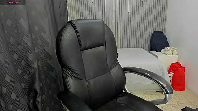 Snapshot of Estiv18_ chatting on March 2026 08:59:01 PM Estiv18 online show from March 2026 08:59:01 PM