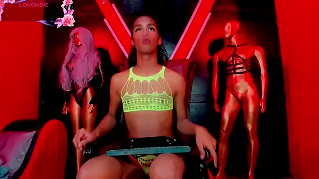 Snapshot of katha_Crawford chatting on March 2025 07:32:02 PM katha Crawford online show from March 2025 07:32:02 PM