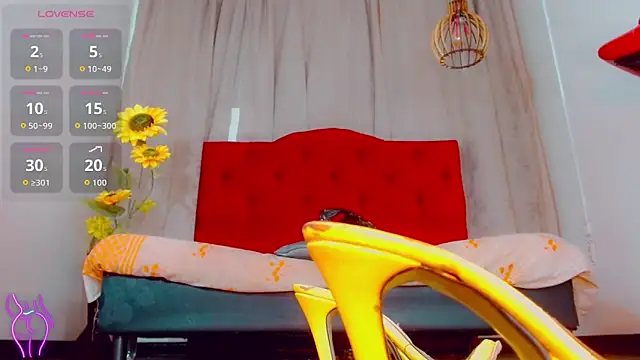 Snapshot of katha_Crawford chatting on November 2025 07:13:01 PM katha Crawford online show from November 2025 07:13:01 PM