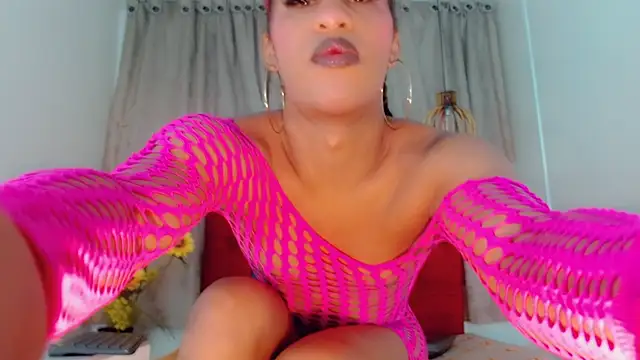 Snapshot of katha_Crawford chatting on December 2025 07:11:02 PM katha Crawford online show from December 2025 07:11:02 PM