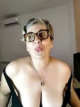 Pumabionda online show from September 2025 03:55:01 PM