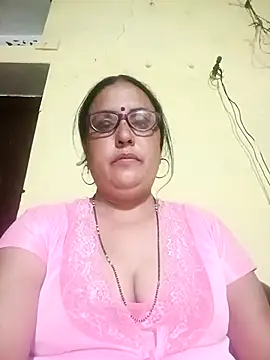 Kiyara8 online show from March 2025 04:11:01 PM