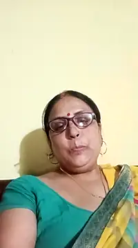Kiyara8 online show from March 2025 04:55:02 PM