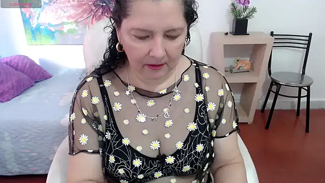 Snapshot of leonela_69 chatting on March 2025 09:21:01 PM leonela 69 online show from March 2025 09:21:01 PM