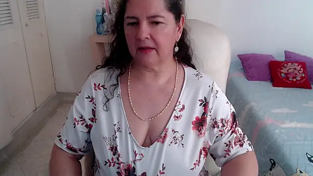 leonela 69 online show from March 2026 01:00:02 PM