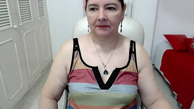leonela 69 online show from June 2026 09:50:02 PM