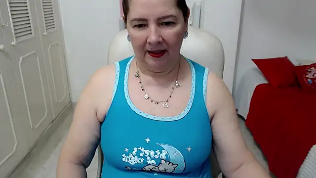 leonela 69 online show from June 2026 11:20:01 PM