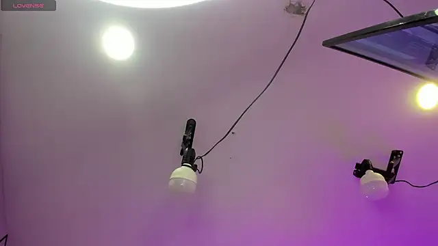 Snapshot of EmiliaRose_ chatting on February 2026 09:25:02 PM EmiliaRose online show from February 2026 09:25:02 PM