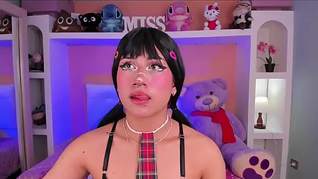 miss   megan online show from November 2025 06:06:02 PM