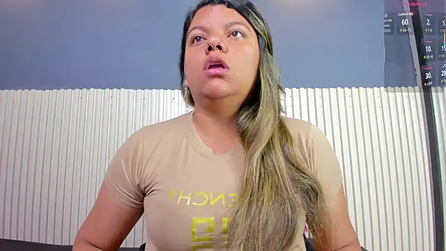 Snapshot of Aida-nicolle chatting on October 2025 11:09:01 AM Aida-nicolle online show from October 2025 11:09:01 AM