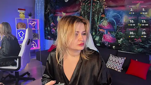 MargoBryan online show from March 2025 06:44:02 PM