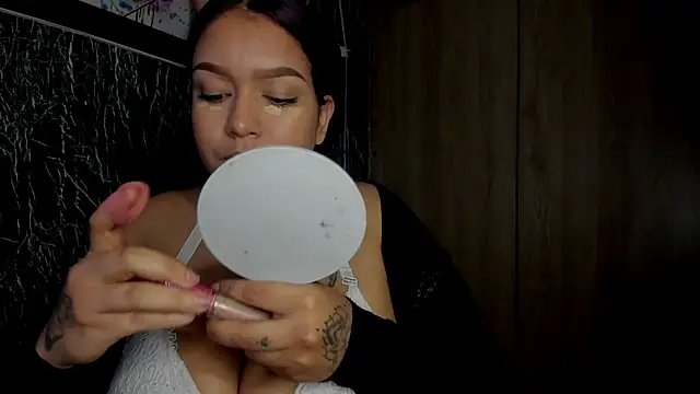 Bellota Girl online show from October 2025 12:02:01 AM