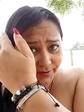 Snapshot of promiscuous-indecent-momm chatting on March 2025 06:50:01 PM promiscuous-indecent-momm online show from March 2025 06:50:01 PM