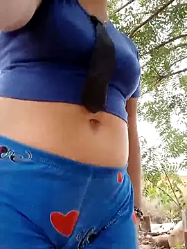 Snapshot of promiscuous-indecent-momm chatting on March 2025 02:23:02 PM promiscuous-indecent-momm online show from March 2025 02:23:02 PM