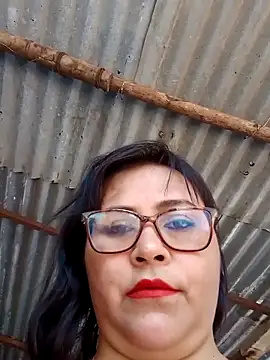 Snapshot of promiscuous-indecent-momm chatting on March 2025 02:21:02 PM promiscuous-indecent-momm online show from March 2025 02:21:02 PM