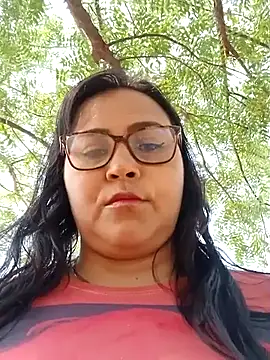 Snapshot of promiscuous-indecent-momm chatting on March 2025 02:05:02 PM promiscuous-indecent-momm online show from March 2025 02:05:02 PM